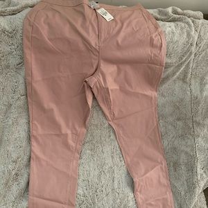 New with tags Ashley Stewart pink skinny jeans